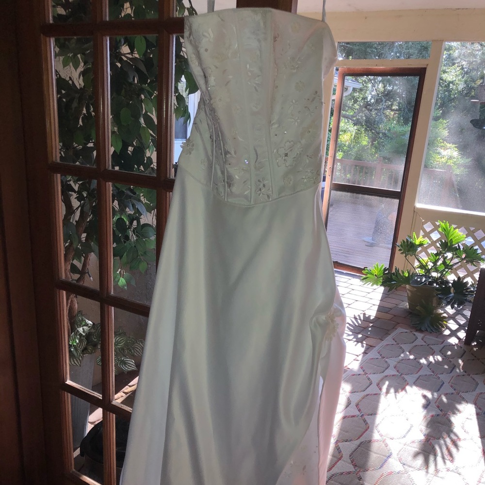 Alfred Angelo Wedding Dress